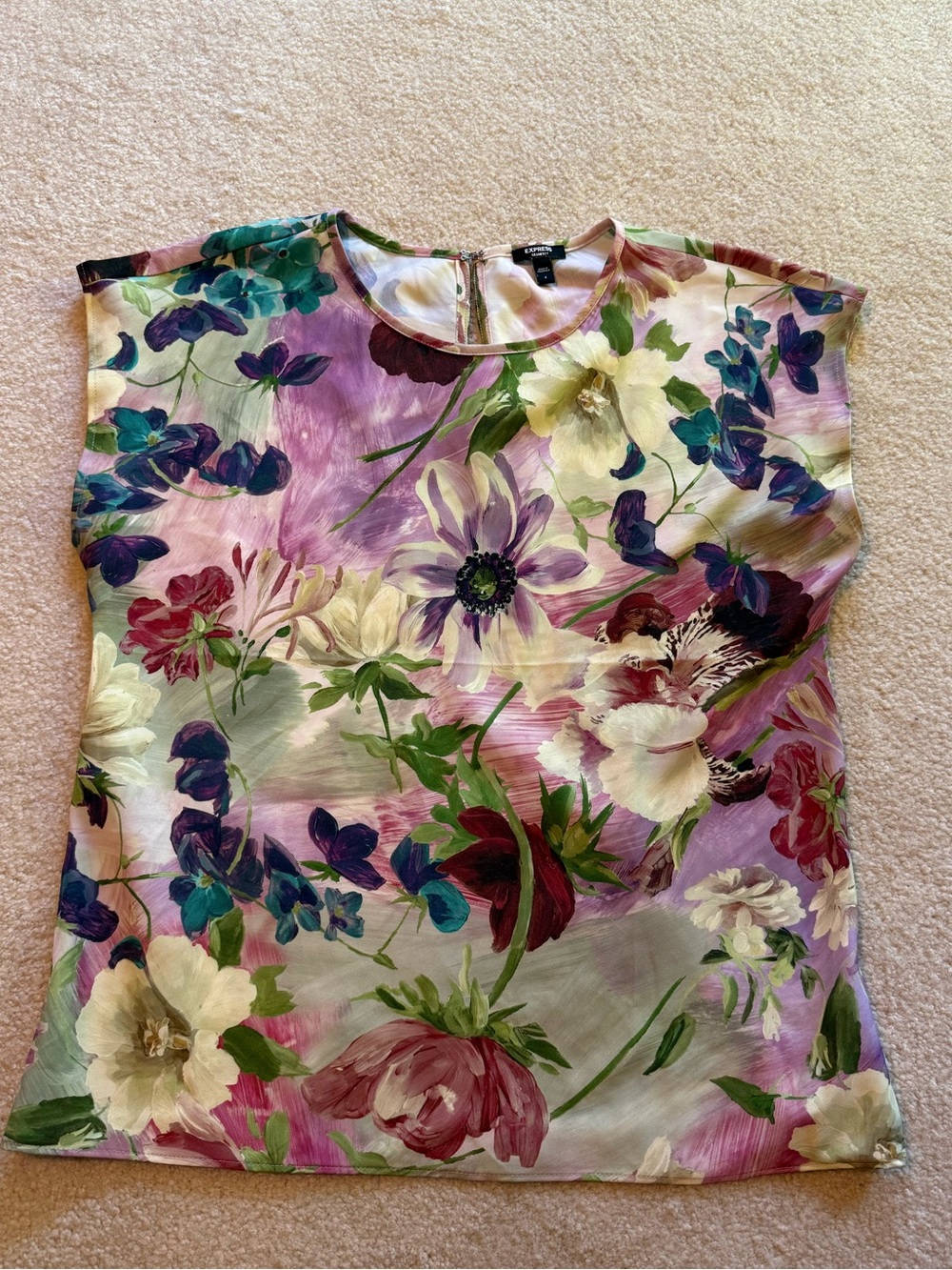 NWOT Express Gramercy Floral Print Sleeveless Blouse - Small
